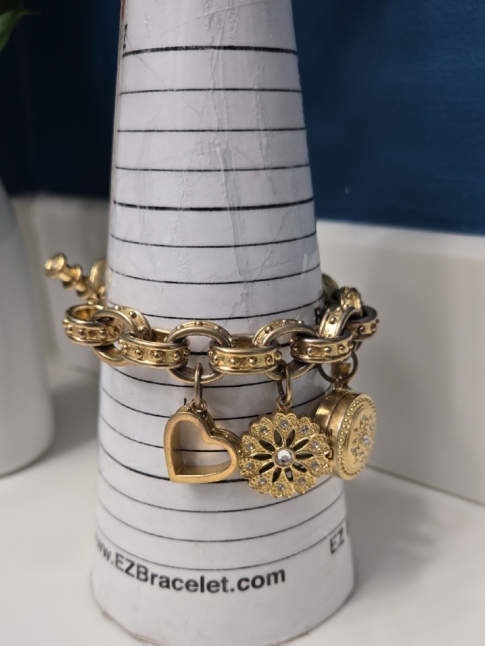 Anne Klein Vintage Gold Tone Charm Bracelet with Heart Watch & Floral Charms - Picture 8 of 15